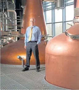  ?? Picture: Rob McDougall. ?? Inchdairni­e Distillery boss Ian Palmer.