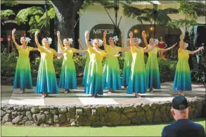  ?? Photo courtesy of Kristin Jackson ?? Hula dancers added a little spice and context to this woonderful musical event.