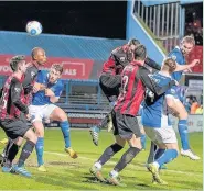  ?? Conor Molloy ?? John McCombe gets a header on target against Gateshead