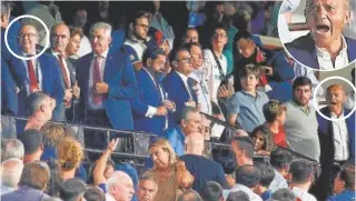  ?? // ABC ?? «CASTRO, VETE YA»
De presidente a hincha exaltado. José María del Nido, cuya localidad está al lado del palco, fue el sevillista más activo en los gritos contra el actual mandamás, José Castro