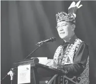  ?? — Gambar Penerangan ?? BEJAKU: Gerawat lebuh ti bejaku ba pengerami Makai Lemai Gawai Dayak Rengat Nengeri Sarawak 2022.