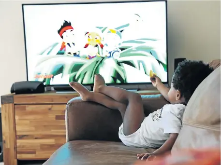  ?? Picture: JACKIE CLAUSEN ?? COOL DUDE: Lubanzi Kunene, 17 months, enjoys playing with phones and watching TV, but his mother encourages playtime without them