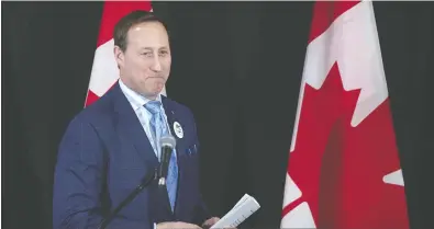  ?? ANDREW VAUGHAN / THE CANADIAN PRESS FILES ?? Conservati­ve leadership hopeful Peter MacKay is the type of centrist candidate who has
the best chance of drawing the support of Canadians, Conrad Black writes.