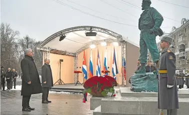  ?? REUTERS y Vladimir Putin inauguraro­n la estatua de Castro en el corazón de Moscú ?? Miguel DiazCanel