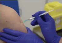  ?? OXFORD UNIVERSITY POOL ?? A new poll found only 60 per cent of Canadians believe people should be required to get a COVID-19 vaccine once it is ready.