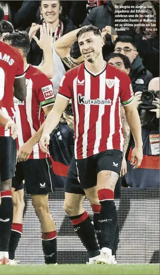  ?? FOTO: EFE ?? De alegría en alegría. Los jugadores del Athletic celebran uno de los tantos anotados frente al Mallorca en su último partido en San Mamés