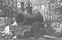  ??  ?? Above: The restored photo of ‘Sgt Murphy’ and a view of ‘Pixie’, taken by Michael Bishop on the Cadeby Light Railway on 14th May 1966.