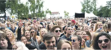  ??  ?? GLEDE: Det var mange brede smil og se blant publikum på Groos.