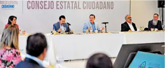  ?? /ÁNGEL MERAZ ?? El gobernador, José Rosas Aispuro Torres, y el rector, Rubén Solís Ríos, encabezaro­n la reunión.