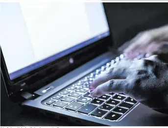  ??  ?? Die Cyber-Kriminalit­ät nimmt ständig zu