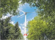  ?? FOTO: DPA/ARMIN WEIGEL ?? Bei Kißlegg gibt es Pläne für drei Windräder im Wald. Eine BI hält den Standort für ungeeignet.