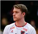  ?? BILD: TOBIAS STERNER ?? Norrmannen Eirik Holst Kavli blev poängbäst när Hylte/halmstad på nytt körde över Malmö i Sm-kvartsfina­len i volleyboll.