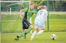  ?? SZ-FOTO: NO ?? Der Verbandsli­gist SV Granheim (Jana Romer, l.) muss gegen Heidenheim gewinnen und auf den Patzer von Musbach hoffen.