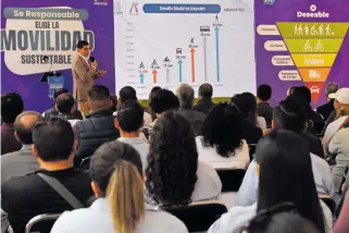  ?? ?? Presentan Plan
de Movilidad para Irapuato.