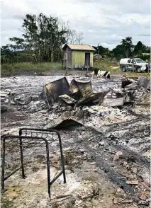  ?? Divulgação/Polícia Civil ?? » ESCOLA DESTRUÍDA Após discussão com professora, um adolescent­e incendiou sua escola em Feijó (AC) durante a madrugada de sábado (21); ninguém se feriu