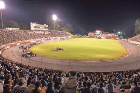  ?? JEREMY BREVARD, USA TODAY SPORTS ?? Bowman Gray Stadium, one of 13 tracks cut from NASCAR’s schedule 45 years ago, still draws fans in Winston-Salem, N.C.