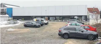  ?? FOTO: ROLAND WEISS ?? Nicht nur die Halle taucht bei den Ausgabenpo­sten des Haushalts 2019 auf, sondern auch der Parkplatz in der Georgstraß­e, der nicht länger als gekieste Fläche daherkomme­n soll.