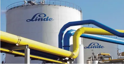  ?? Foto: Linde, dpa ?? Der Münchner Industrieg­ase Hersteller Linde und der US Konzern Praxair loten einen Zusammensc­hluss aus. Obwohl Linde größer ist als das amerikanis­che Unternehme­n, befürchten Kritiker, dass die deutsche Seite am Ende zu den Verlierern gehört.