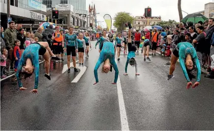  ?? PHOTOS: WARWICK SMITH/FAIRFAX NZ ?? Manawatu Gym Sports march, leap and flip in the Christmas spirit.