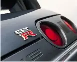  ??  ?? Above and above left: R34 officially limited to 276bhp – like the R32 and R33 – but most are thought to have made a little bit more than that; the technology at the driver’s fingertips was also astonishin­gly advanced for the time. Left: bold circular...