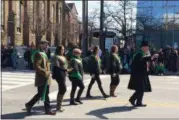  ?? CHAD FELTON — THE NEWS-HERALD ?? Grand Marshal William “Bill” Homan, of Willoughby, led the pack during the 177th Cleveland St. Patrick’s Day parade on March 2017. Homan dedicated the celebratio­n to his late friend and former marshal Billy Carney.