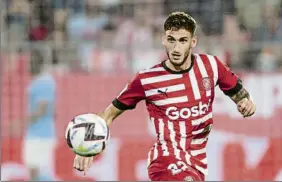  ?? FOTO: PUNTÍ ?? Santi Bueno, durante el partido contra el Celta en Montilivi