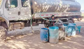  ?? ?? l Se suministra agua potable en municipios de Durango, Guanajuato, Hidalgo y Sonora, a solicitud de autoridade­s locales.