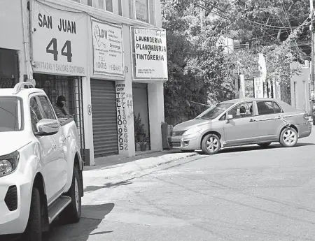  ?? AGUSTÍN ESPINOSA /EL SOL DE CUERNAVACA ?? La oficina alterna en la calle San Juan fue cateada el martes de la semana pasada