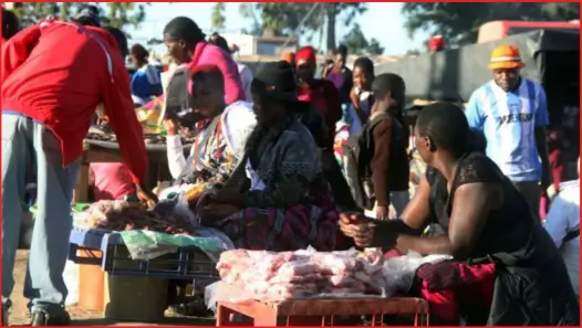  ?? ?? City fathers have not paid heed to Government directive to remove vendors from streets to avert a cholera disaster.