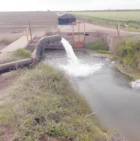  ?? ?? l Hacen un llamado a productore­s a cuidar el agua.