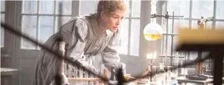  ?? AMAZON PRIME ?? Rosamund Pike plays headstrong scientist Marie Curie in “Radioactiv­e.”