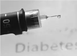 ?? Foto: dpa ?? Mit Insulin bekommen Patienten ihren Blutzucker in den Griff.