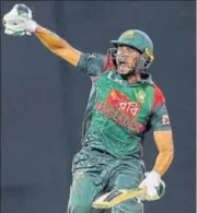  ?? AP ?? Mahmudulla­h’s 43* off 18 balls saw Bangladesh through.