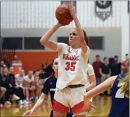  ?? AUSTIN HERTZOG - MEDIANEWS GROUP FILE ?? Perkiomen Valley’s Grace Galbavy shoots a jumper against Spring-Ford during the PAC championsh­ip game on Feb. 15 at Perkiomen Valley.