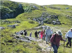  ??  ?? NO_T44_Ceòlas hosts new Gaelic book festival_02_Walk to Roisinis during Ceòlas summer school 2017_ (c) Liam Alastair Crouse