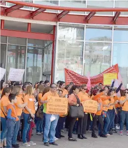  ??  ?? Hoy los maestros vuelven a las calles para protestar por sus derechos laborales. Foto archivo