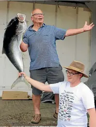  ?? FILE, SUPPLIED ?? Left, Te Omanga Hospice chief executive Biddy Harford is facing a significan­t shortfall in funding. Above, Doug Palmer has helped raise about $75,000 for Mary Potter Hospice by auctioning fish. ‘‘We are all just holding our breath and hoping for the best.’’
Biddy Harford