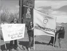  ?? Herald photo by Tim Kalinowski ?? Internatio­nal March for Science day was marked in Lethbridge on Saturday. Organizers also wanted to express solidarity with Humboldt Broncos.