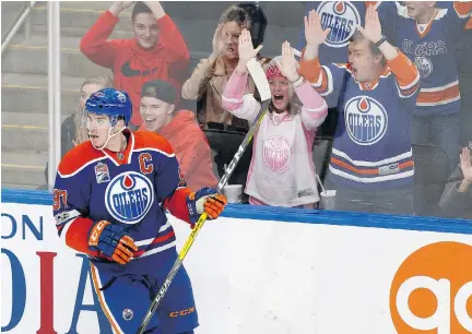  ?? IAN KUCERAK ?? Connor McDavid’s pass-first instincts have inflated the point totals of Edmonton Oilers teammates Leon Draisaitl and Patrick Maroon.