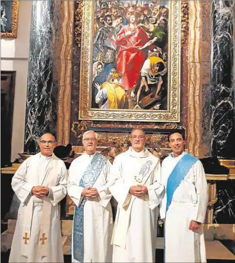  ?? Javier Villalba ?? Javier Villalba (derecha) con otros dos diáconos y el secretario de la Comisión Episcopal del Clero, Juan Carlos Mateos (izq.)