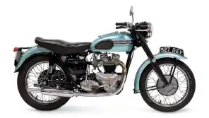  ??  ?? Triumph Bonneville (1956)