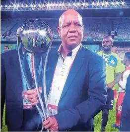  ?? / TWITTER ?? Abram Sello, chairman of TTM with the trophy.