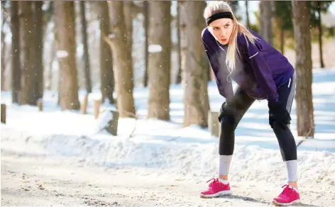  ?? GettY IMAGeS/IStoCKPHot­o ?? Experts studying how we exercise are discoverin­g the way we breathe can affect the overall intensity of our exercises.