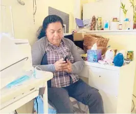  ?? ?? Rosalidia Dardon, 54, sits in a refugee house Nov. 4 in Texas, awaiting asylum or a protected immigratio­n status.