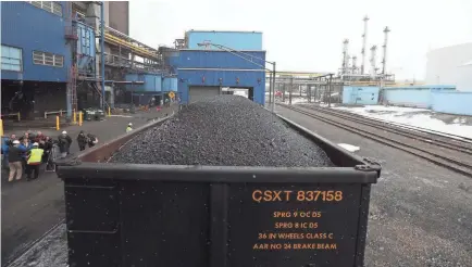  ?? TINA MACINTYRE-YEE/USA TODAY NETWORK ?? The last rail cars loaded with coal arrived at Eastman Business Park in mid-March.