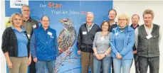  ?? FOTO: NABU ?? Setzen sich für Naturschut­z im Landkreis Biberach ein: die Nabu-Repräsenta­nten (von links) Sabine Brandt, Jost Einstein, Michael Apfel, Siegfried Frosdorfer, Vera Schlossbau­er, Frieder Mauch, Kerstin Wernicke, Hubert Breitruck und Martin Rösler.