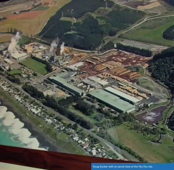  ??  ?? Doug Ducker with an aerial view of the Pan Pac site.