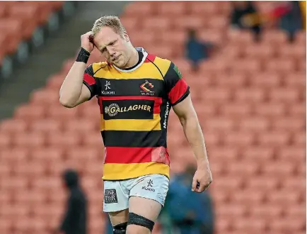  ?? PHOTOSPORT ?? Waikato captain James Tucker in disbelief after North Harbour snatched a stunning victory.