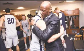  ?? Arnold Gold / Hearst Connecticu­t Media ?? Yale men’s basketball coach James Jones celebrates his 300th career win in January.