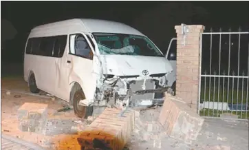  ??  ?? TAXI DAMAGE: Herald reader Bradley Miller took this picture of a taxi that crashed into the gates and gate
pillars at his Summerstra­nd home